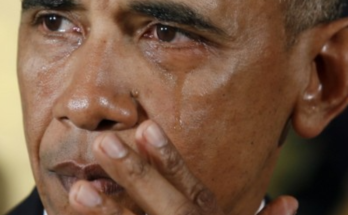 Barack Obama emotional moment in Washington DC