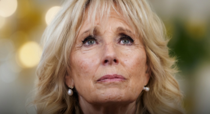 Jill Biden teaching classroom students