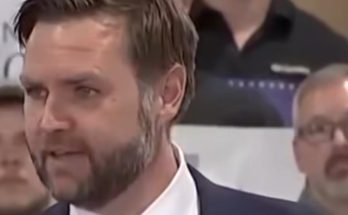 snipaste speaking in a news photo