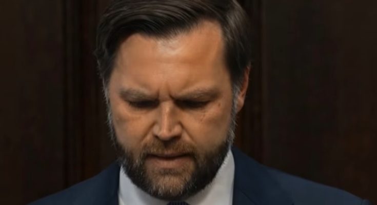 snipaste speaking in a news photo